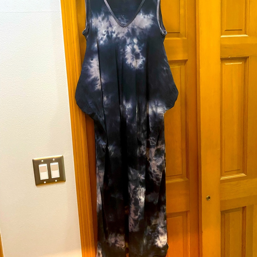 Latched Mama nursing cocoon maxi dress